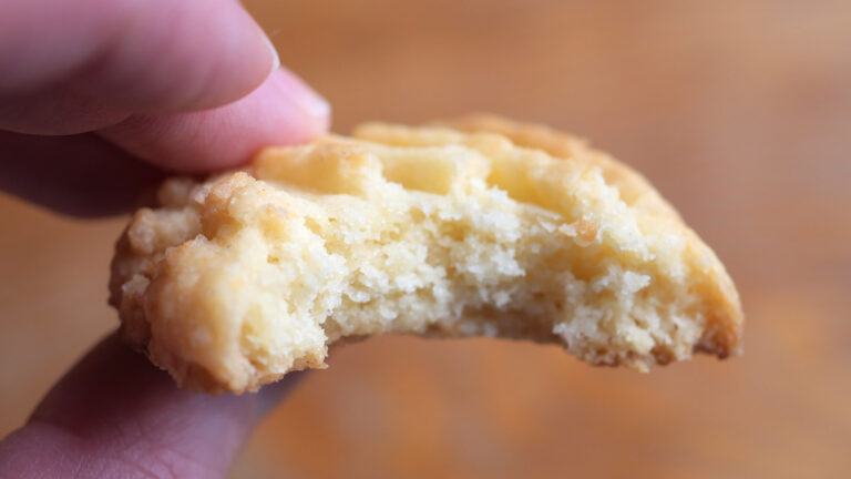 Easy Homemade Coconut Cookies